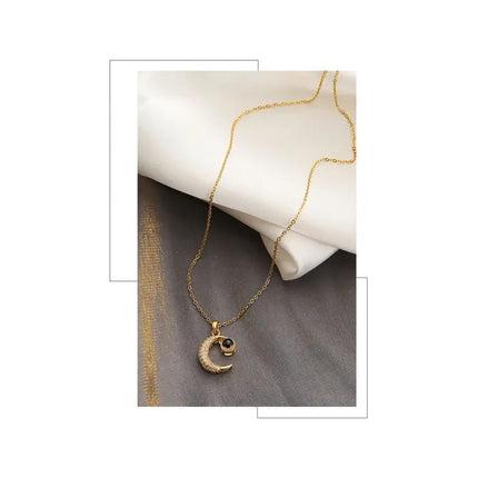 Collar Colgante De Dama Diseño De Luna Te Amo 100 Idiomas Dorado