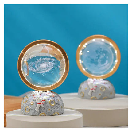 Lampara De Mesa Bola De Cristal Diseño De Astronauta Galaxia