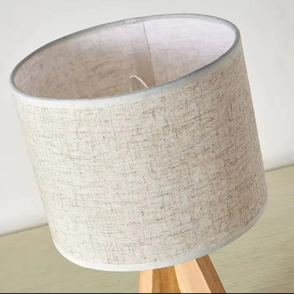 Lampara De Mesa Escritorio Tripode De Madera Con Pantalla