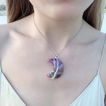 Collar Colgante Diseño De Media Luna Violeta Con Enredadera Violeta